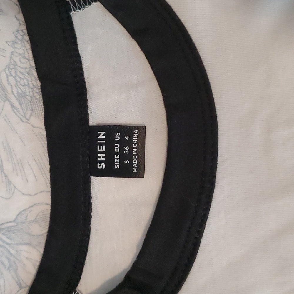 2 SHEIN crop tops S - Picture 3 of 5